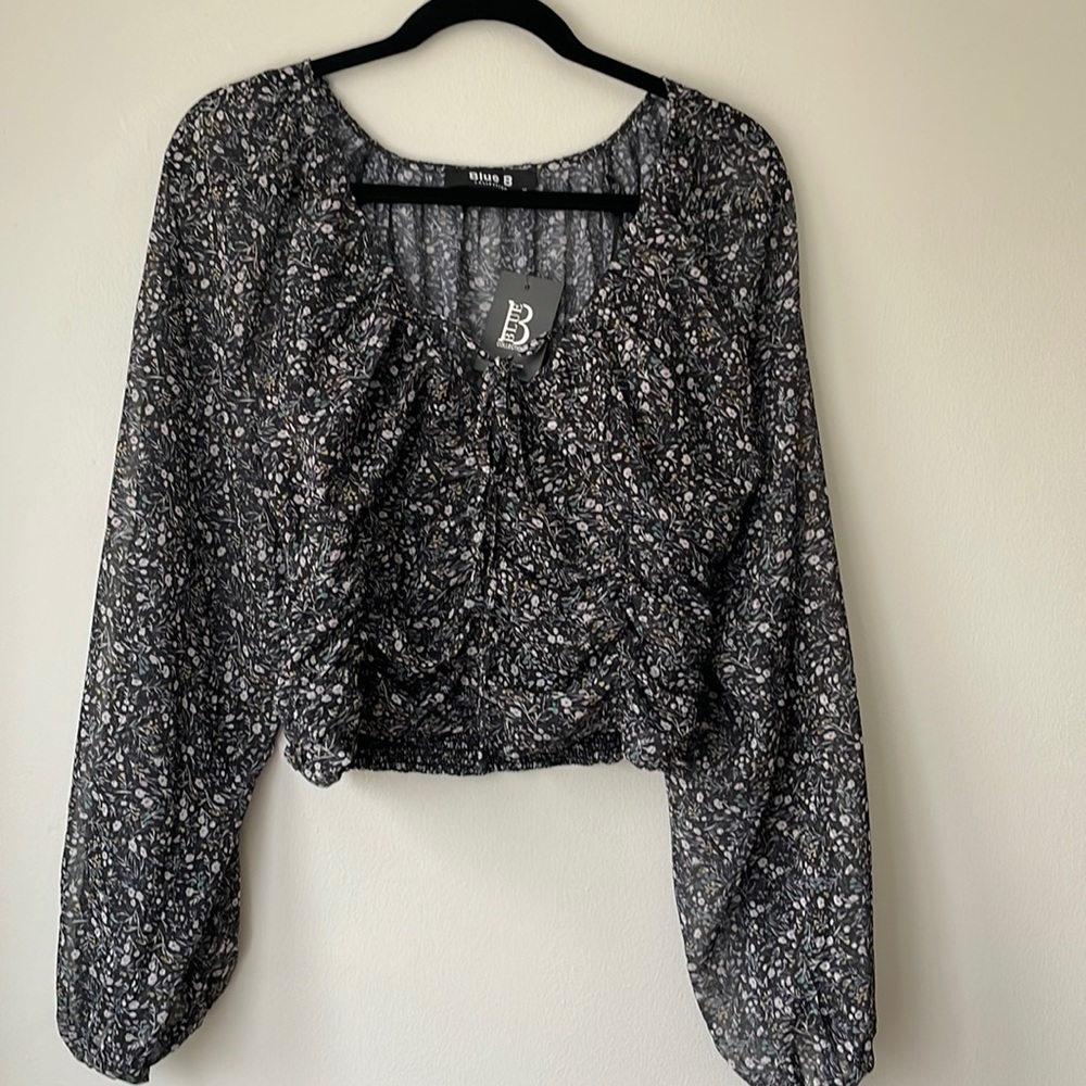 NWT Blue B Collection Floral Top Women’s Size M